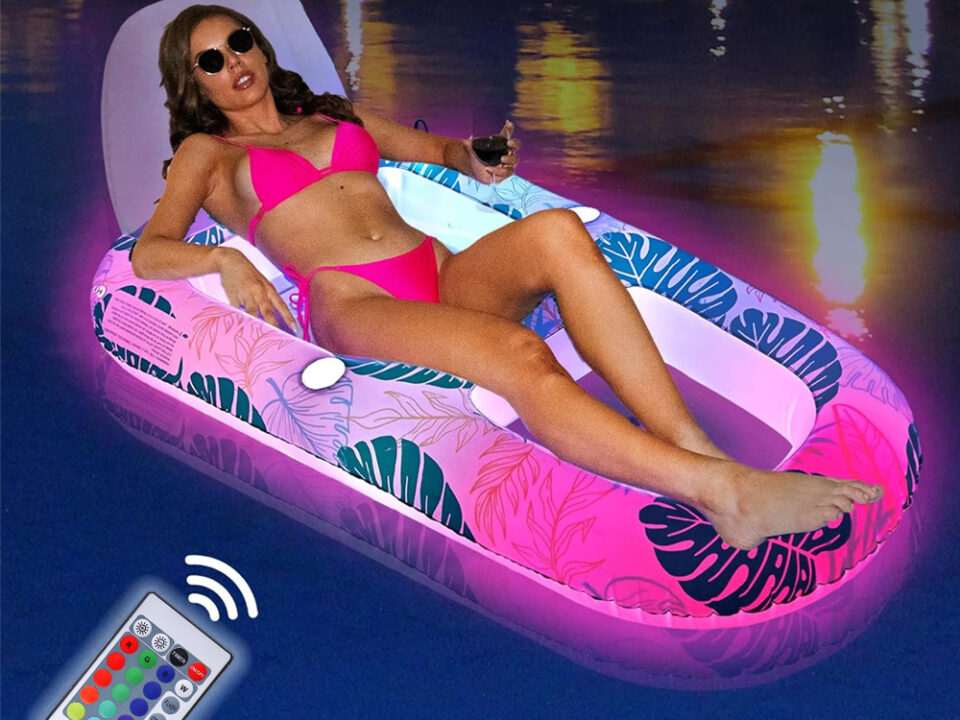 Summer Water Park Highlights: Inflatable Lights Enhance Nighttime Fun 10 floating-sofa